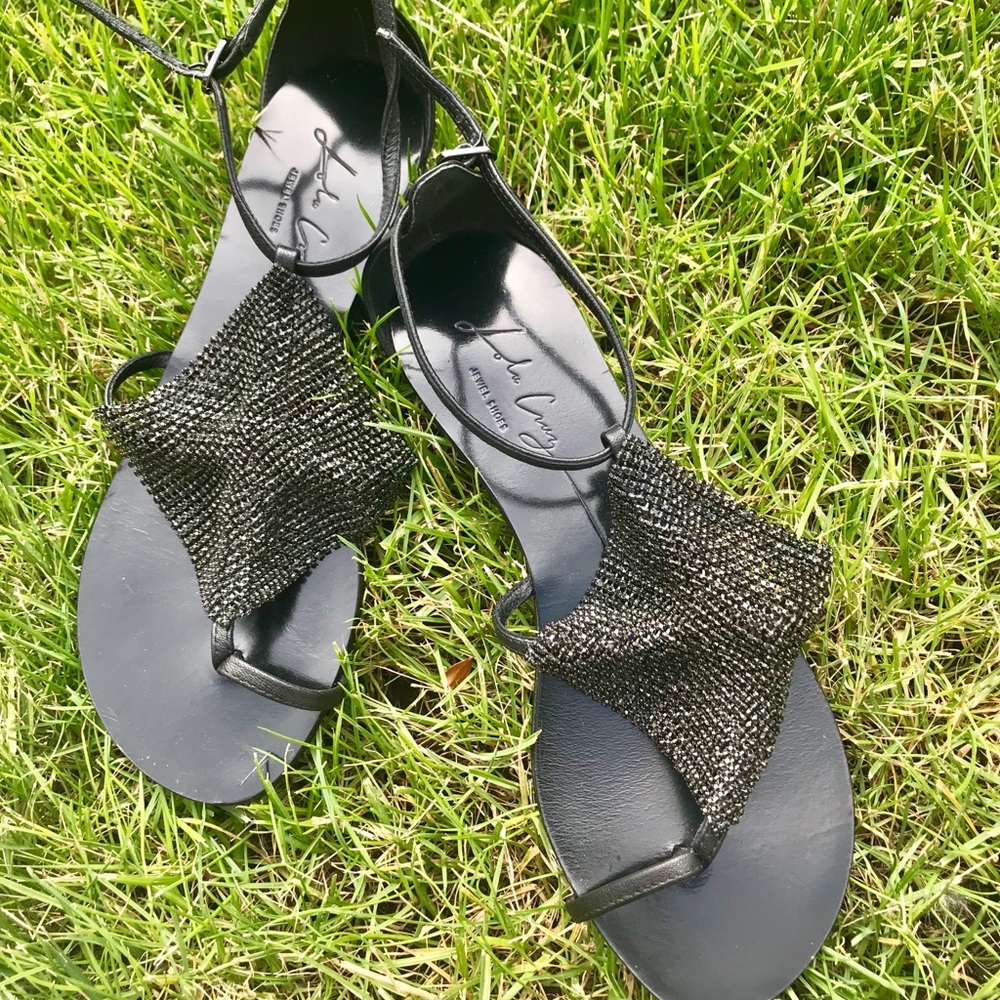 Perfect sandals.